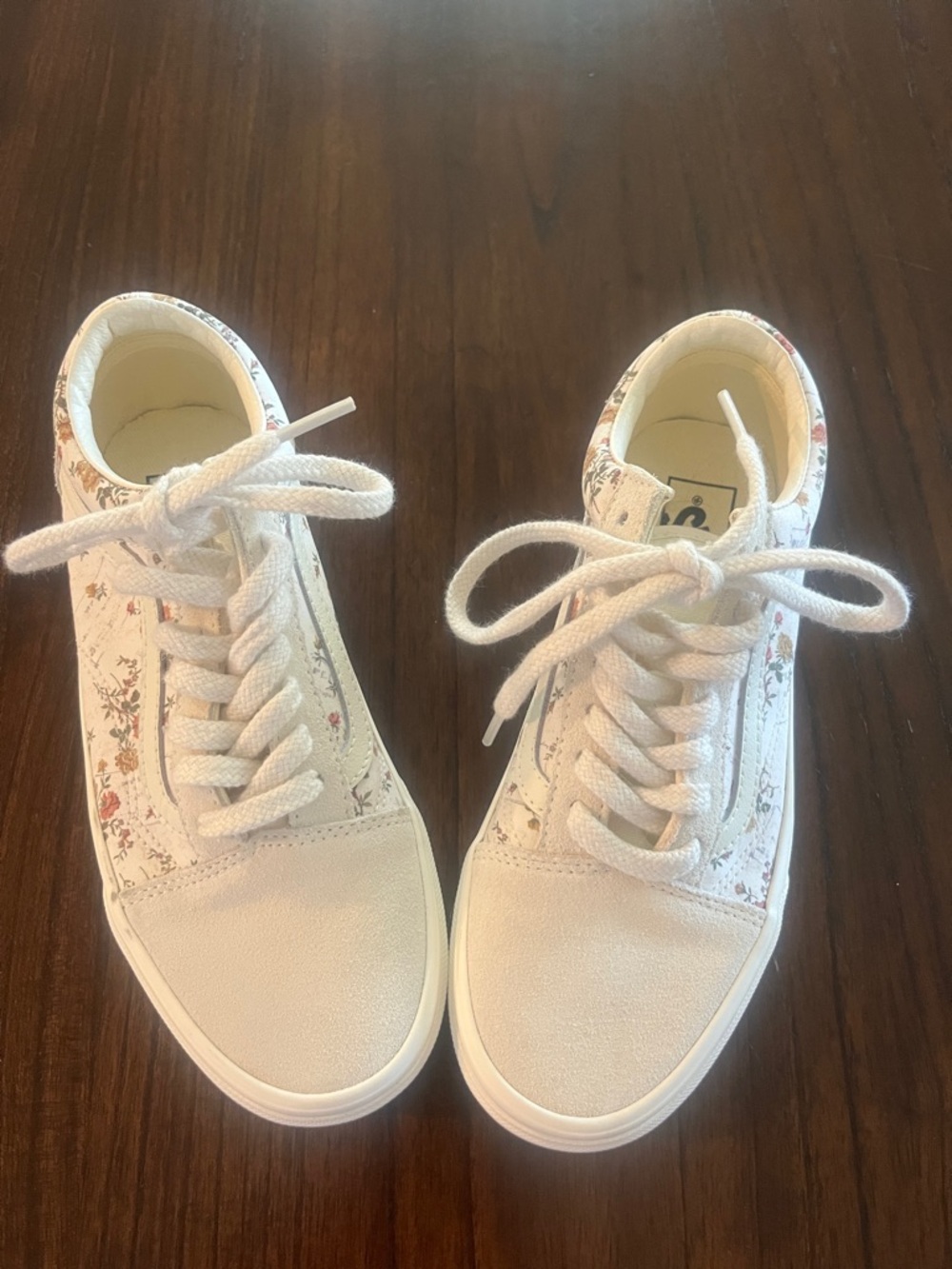 Vans Floral Low-Top Sneakers - Cream - Picture 2 of 4